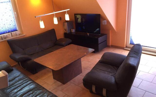 Moderne Ferienwohnung für 4 Personen mit Balkon