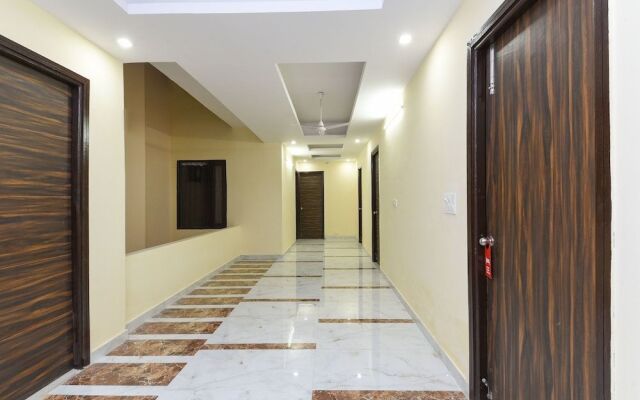 OYO 15834 Shubhangni Residency