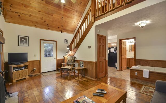 The Honeymooner 1 Bedroom Cabin