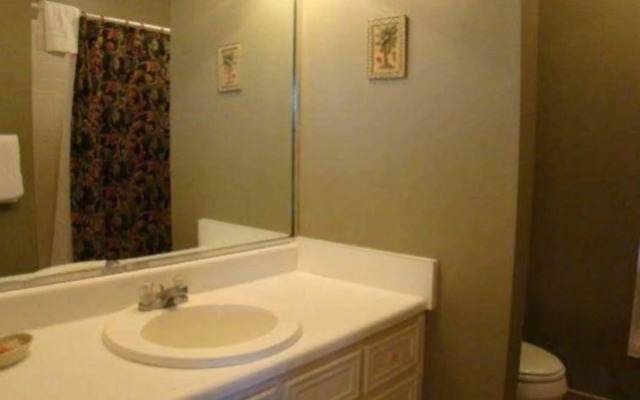 Shoreline Townhome by Holiday Isle