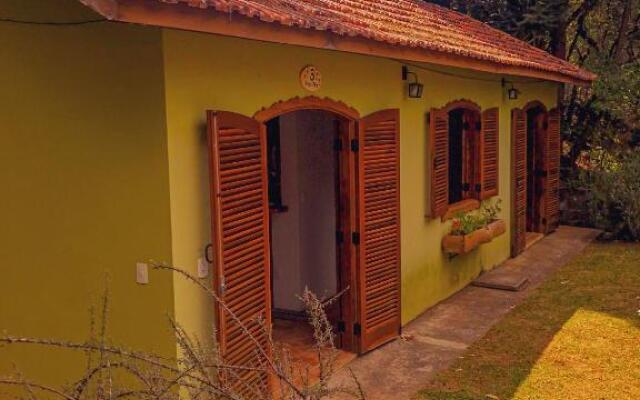 Pousada Vila Lubia - Chalés Monte Verde