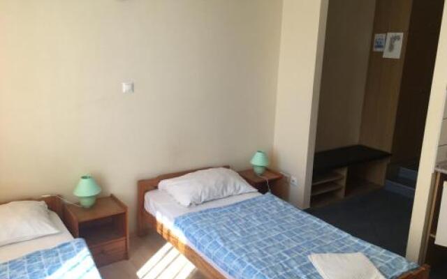 City Hotel