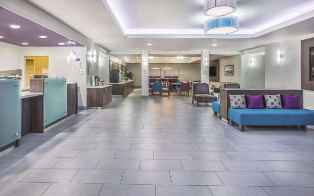 La Quinta Inn & Suites by Wyndham Bay City