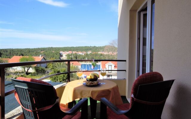 Apartment and Room Me and Mrs Jones