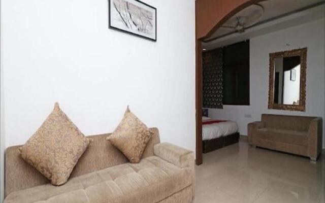 New Hotel Rajwada By WB Inn