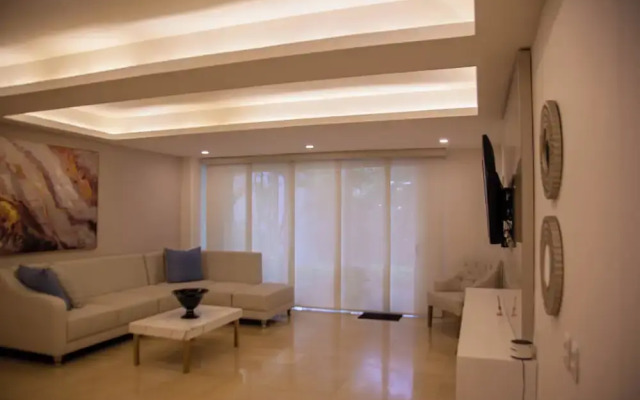 San Diego 974 Suites