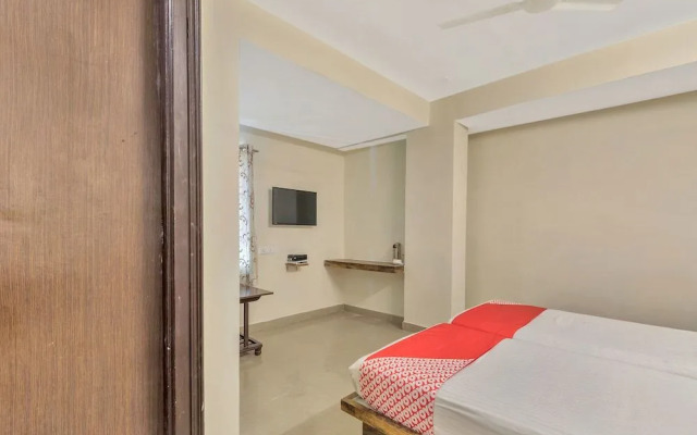 OYO 11969 Lotus Grand