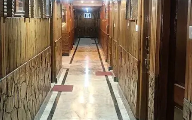Hotel Knight Inn By Roh