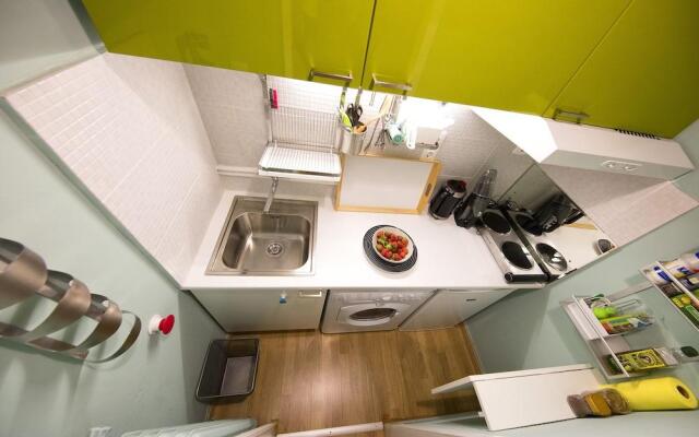 Startupper's Pad in real Athenian n.hood by VillaRentalsgr