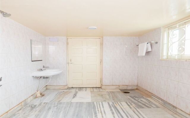 Hotel Penguin by OYO Rooms