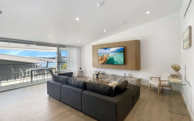 2 Bedroom Townhouse With Water Views – Guest Rooms – Batemans Bay