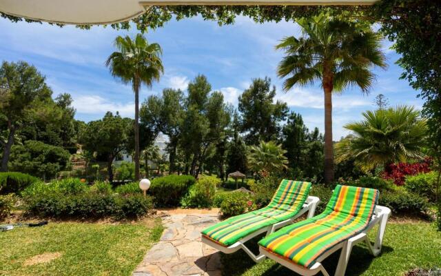 Stunning golf and garden flat in La Siesta Golf Calahonda