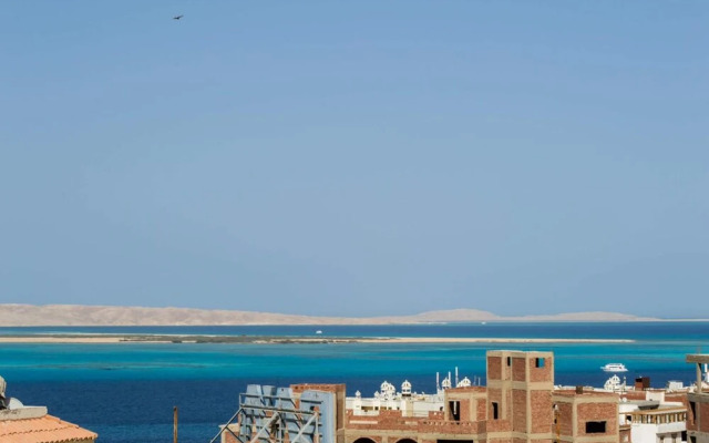 Charbel Sea View