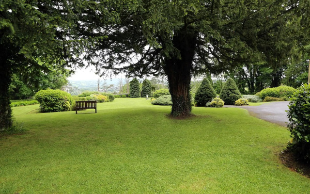 Maes Manor Hotel
