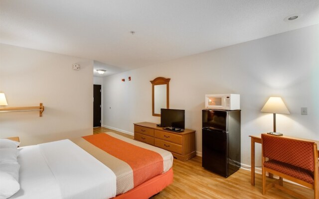 Liberty Inn & Suites