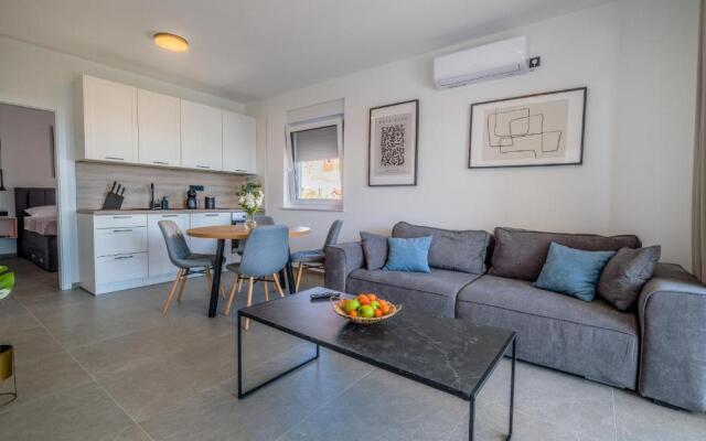 Apartment House Vista