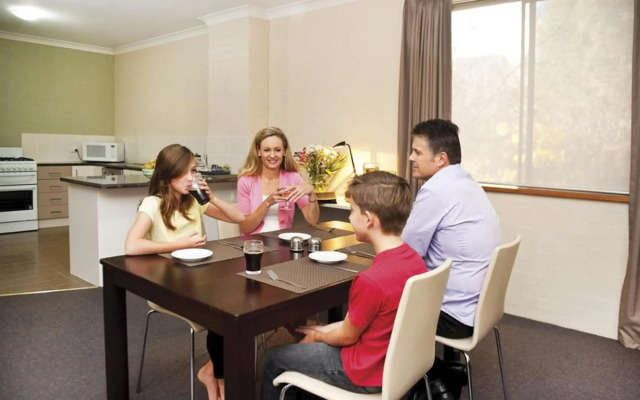 Oxley Court Serviced Apartments