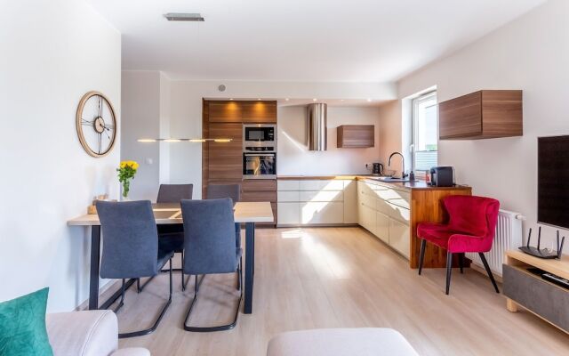 Betty by Q4Apartments