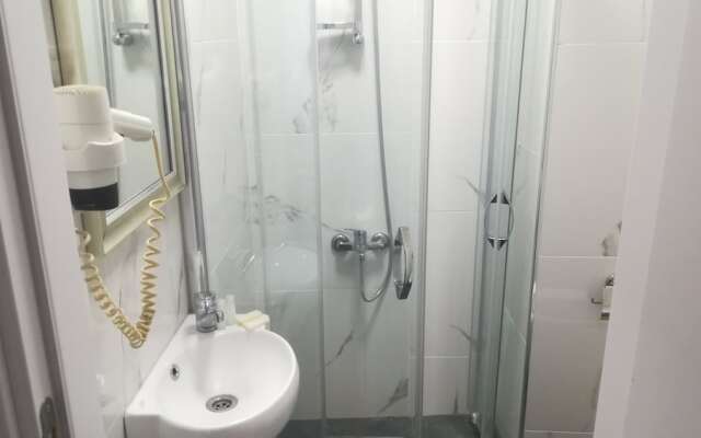 Beyce Hotel