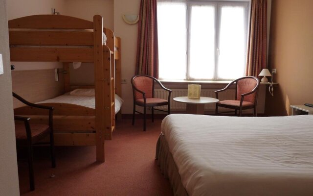 hotelImage