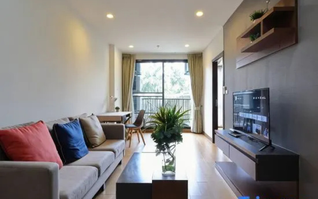 Specious Luxury 2 bedrooms Apt.