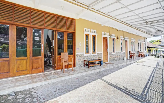 OYO 90416 Wisma Wayang Ajen Syariah