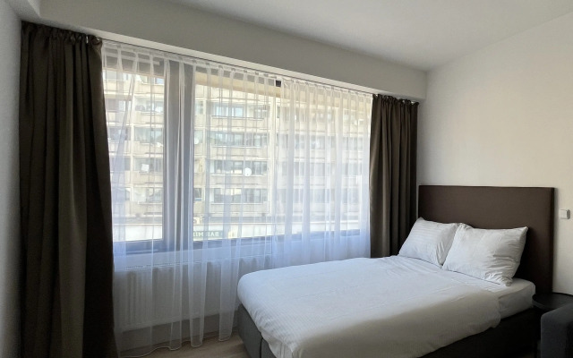 Post 120 Suites