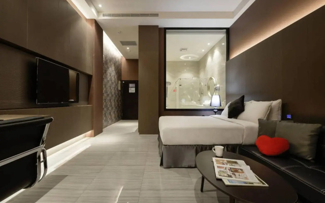 M hotel