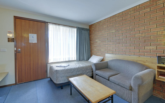 Always Welcome Motel