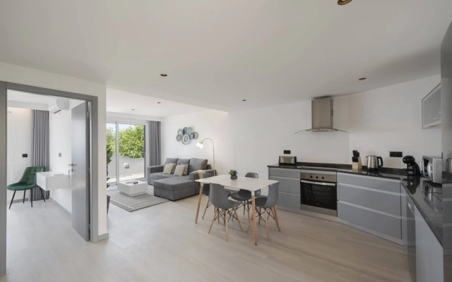 In the West - Intelsol Calheta Apartments II