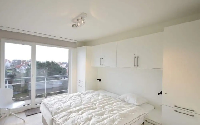 Apartment in Oostende Near the Beach