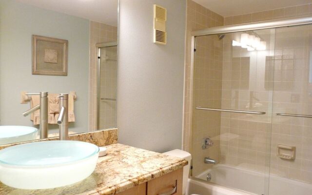 South Seas Tower 3-210