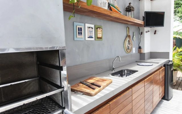 Bz10 Casa 4 suítes em condomínio clube