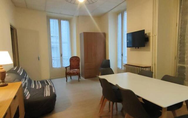 Appartement Cauterets, 2 pièces, 5 personnes - FR-1-234-122
