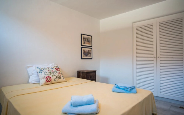 Family Seafront Villa, 1´ From the Beach