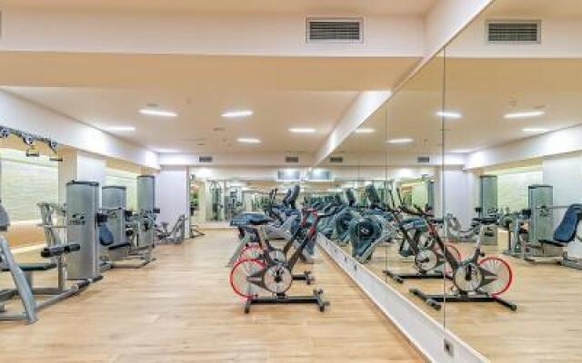 Aparthotel 4 Stars Agia Marina
