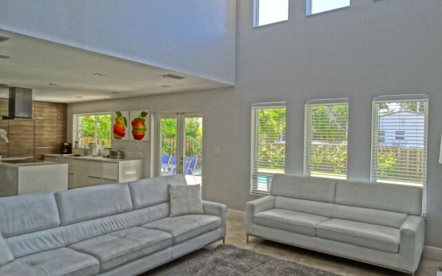 Beachwalk Villa