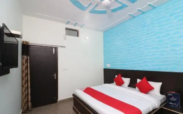 Dev Hotel by OYO Rooms