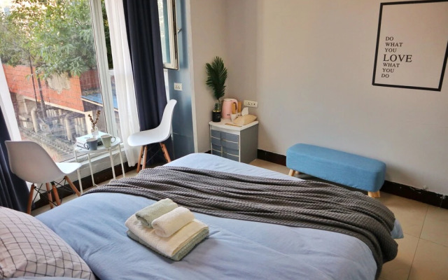 Qing Apartment Happiness