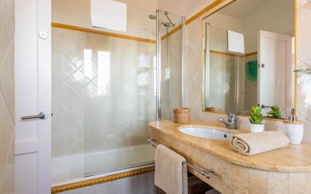 VILLA ROXANA in Es Castell