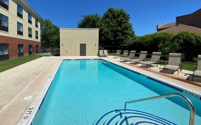 Comfort Inn & Suites Chestertown