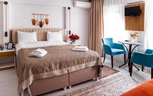 Galata Aristo Suites