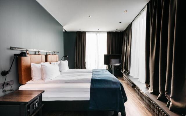 Exeter Hotel