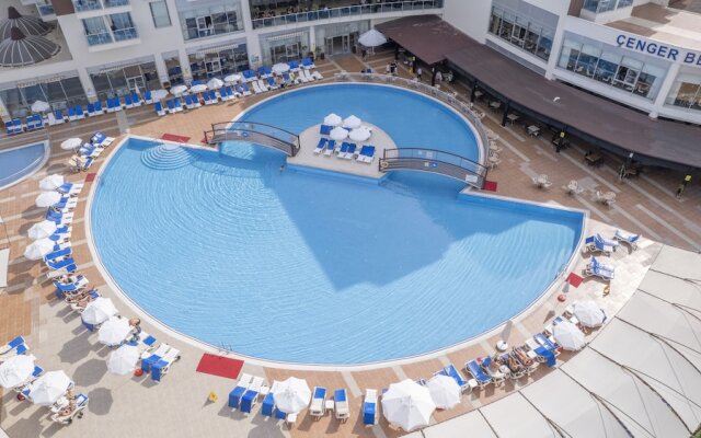 Cenger Beach Resort&Spa