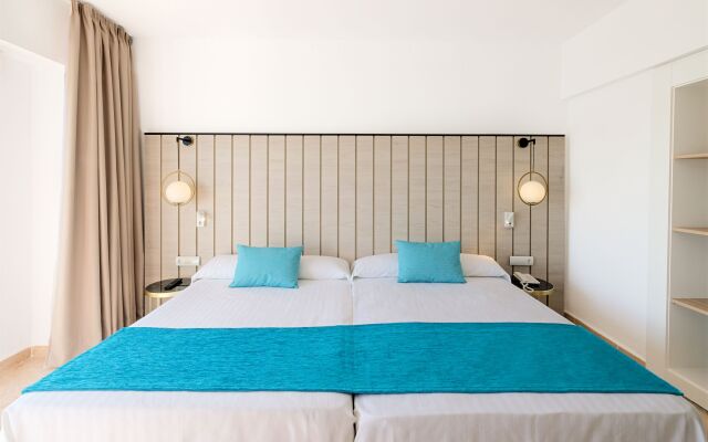 azuLine Hotel Bergantín