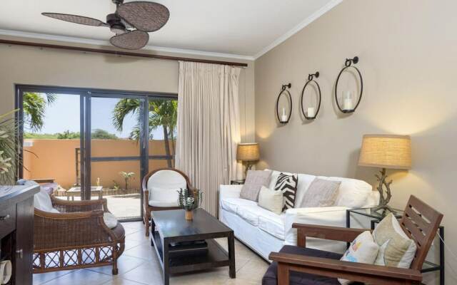 2BR 3BA Town Home w GYM Tennis Courts Pools