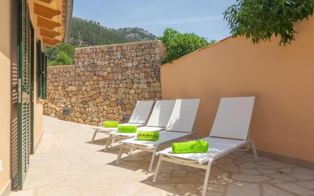 CAN MOREU - Townhouse with private pool and free WiFi
