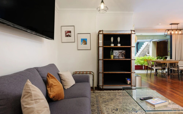 Upscale 4BR House in Condesa