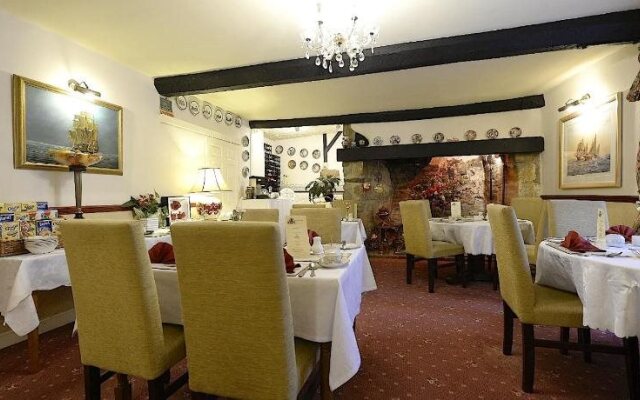 Meryan House Hotel