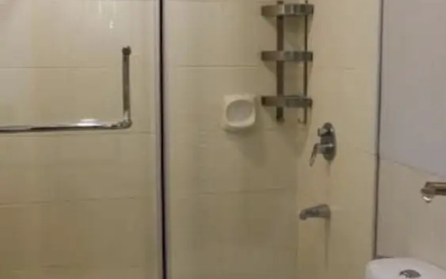 Makati CBD Resort 2 bedroom